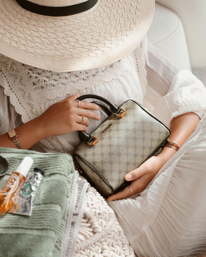 Women's handbag with a practical design in black