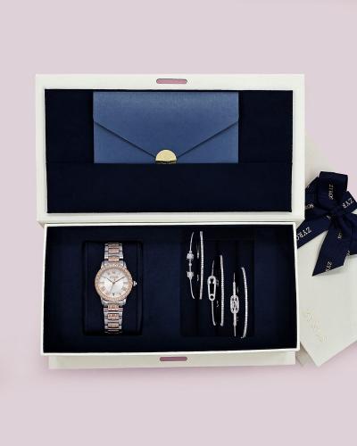 Women's gift set including watch and bracelets