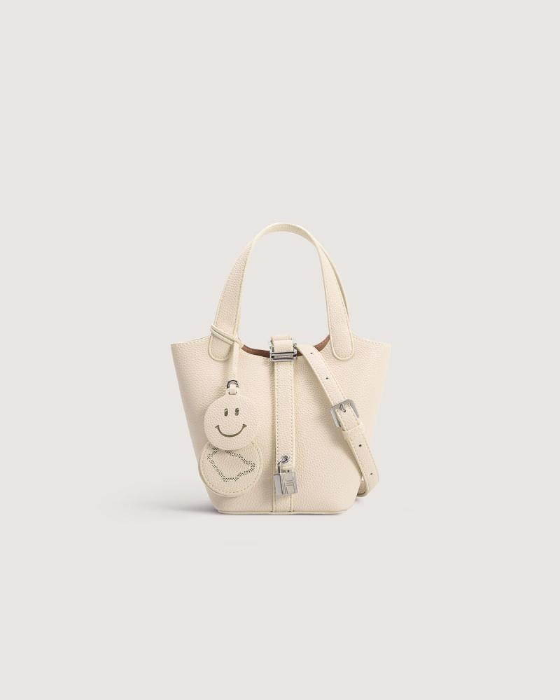 Women's everyday bag in beige