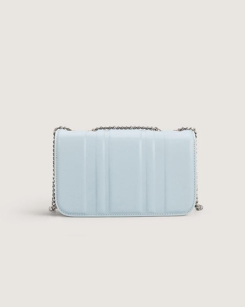 The perfect everyday bag in blue