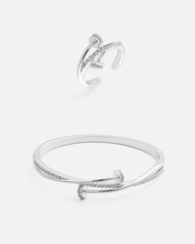 Women's accessory set: bracelet and ring in silver