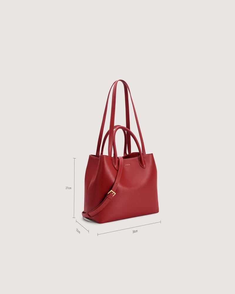 شنطة نسائية بحجم واسع باللون الأحمر
