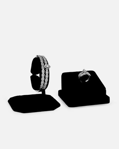 Elegant women's set in silver