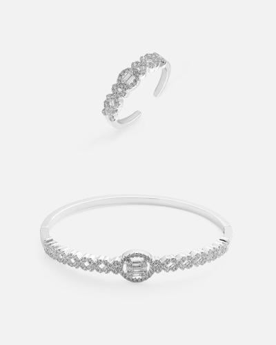 Bracelet and ring set for your special occasions in silver