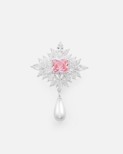 Women's brooch with an attractive design in silver color