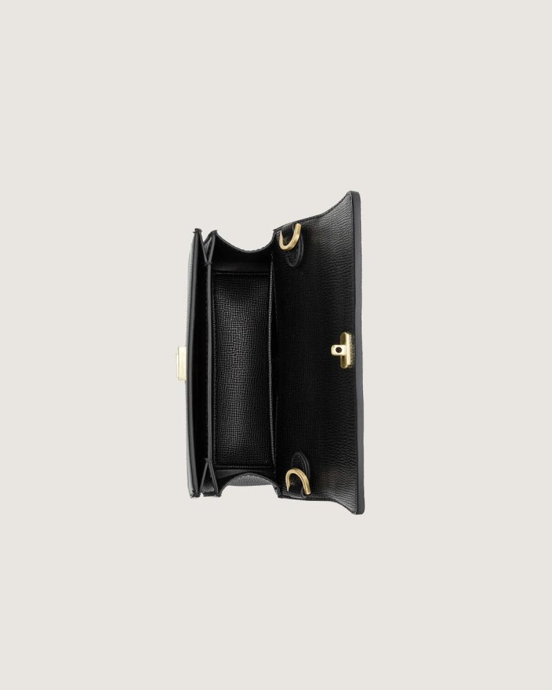Women's handbag for all occasions in black