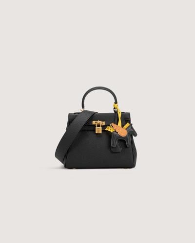 Medium-sized women's bag in black