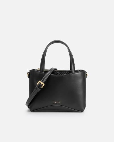A women's bag that expresses beauty in black
