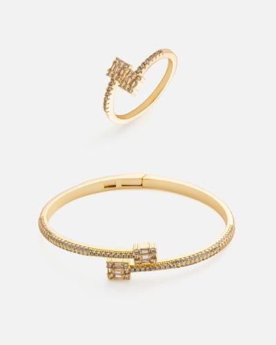 Elegant gold-tone bracelet and ring set