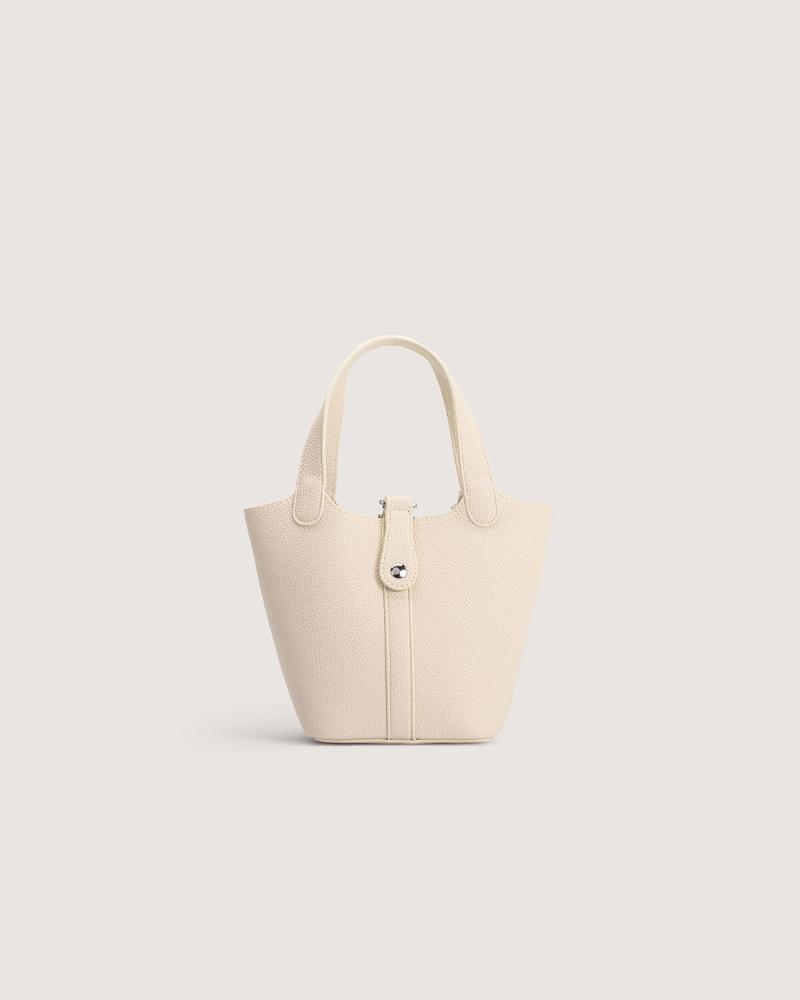 Women's everyday bag in beige