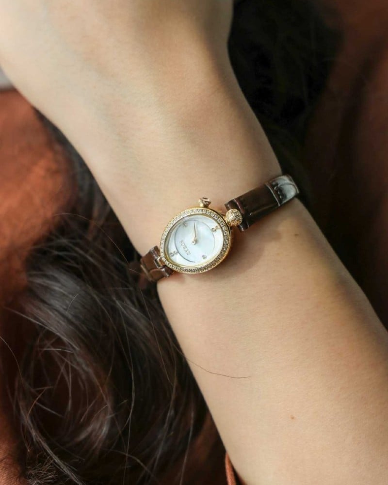 Women's watch with perfect design in brown color