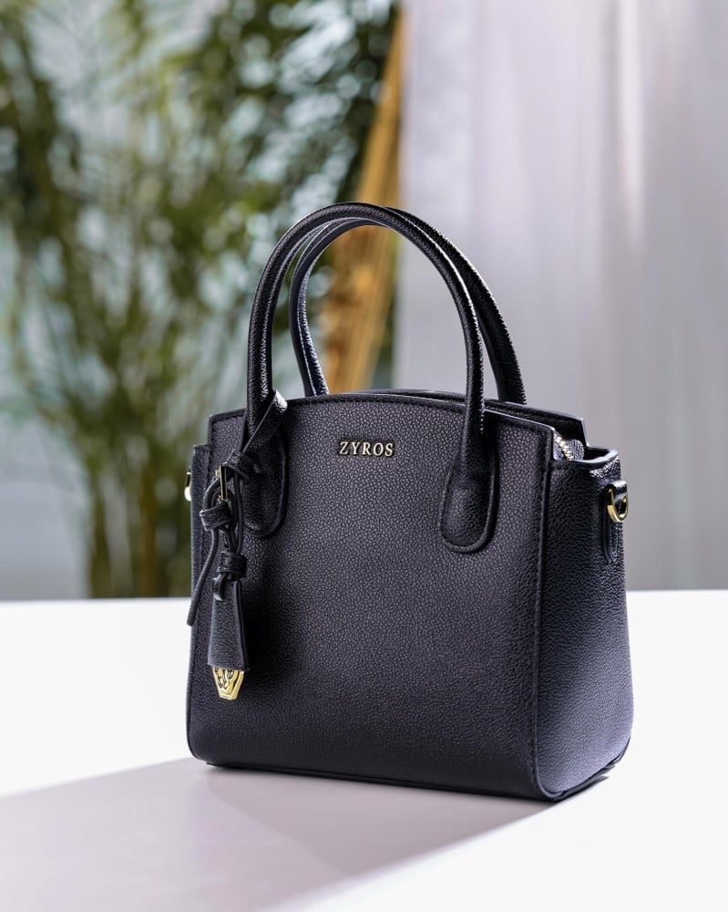 Modern women's bag in black