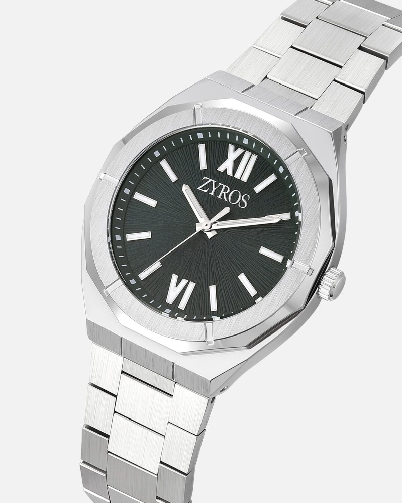 Men's watch with a silver-colored steel strap