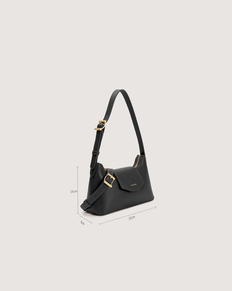 Medium-sized women's bag in black