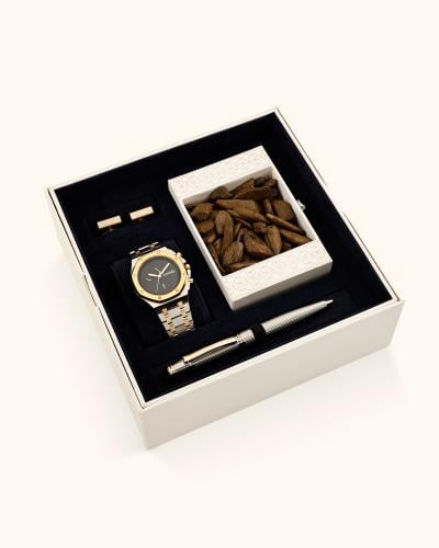 Distinctive men's gift set in silver and gold