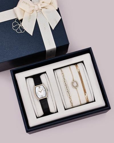 Women's set: bracelet and watch in black leather