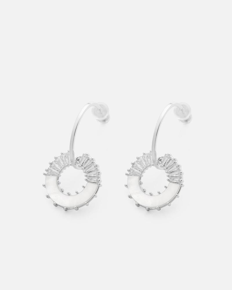Stylish women's earrings in silver
