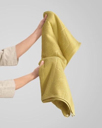 yellow body towel