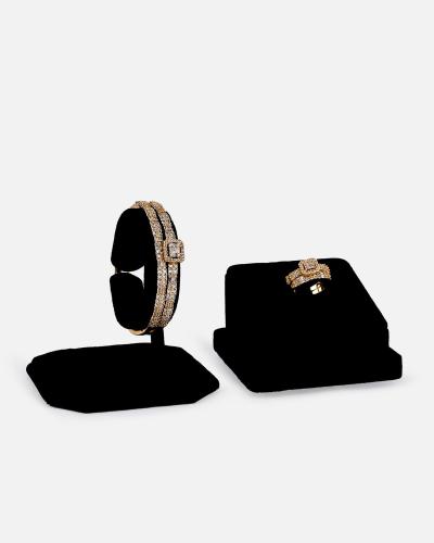 Luxury women's set: two bracelets and two gold rings