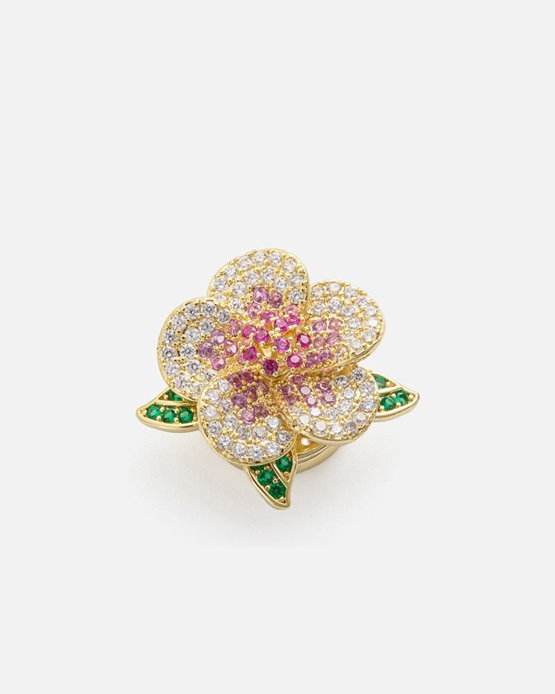 Women's brooch with an eye-catching design in gold
