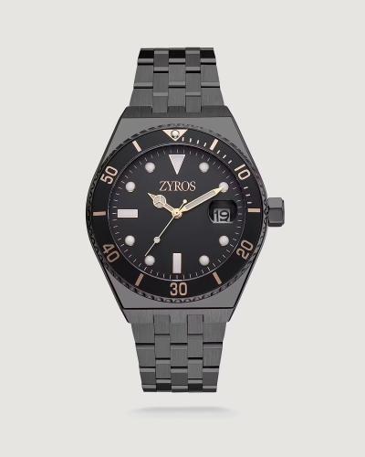 Men's watch with gray steel strap