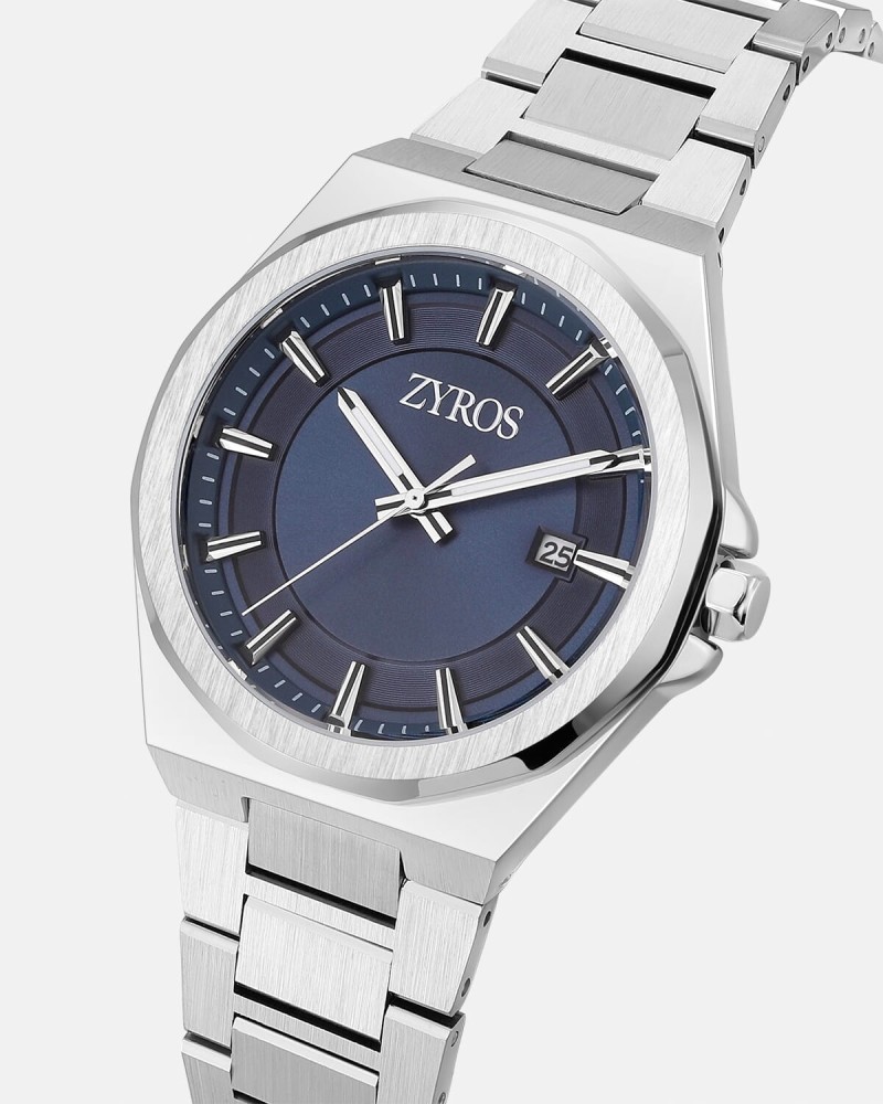 Men's watch with a silver-tone steel strap