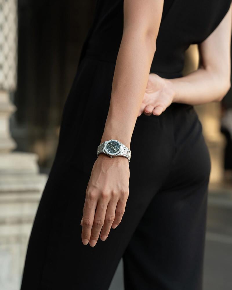 ساعة نسائية ستيل بلون فضي