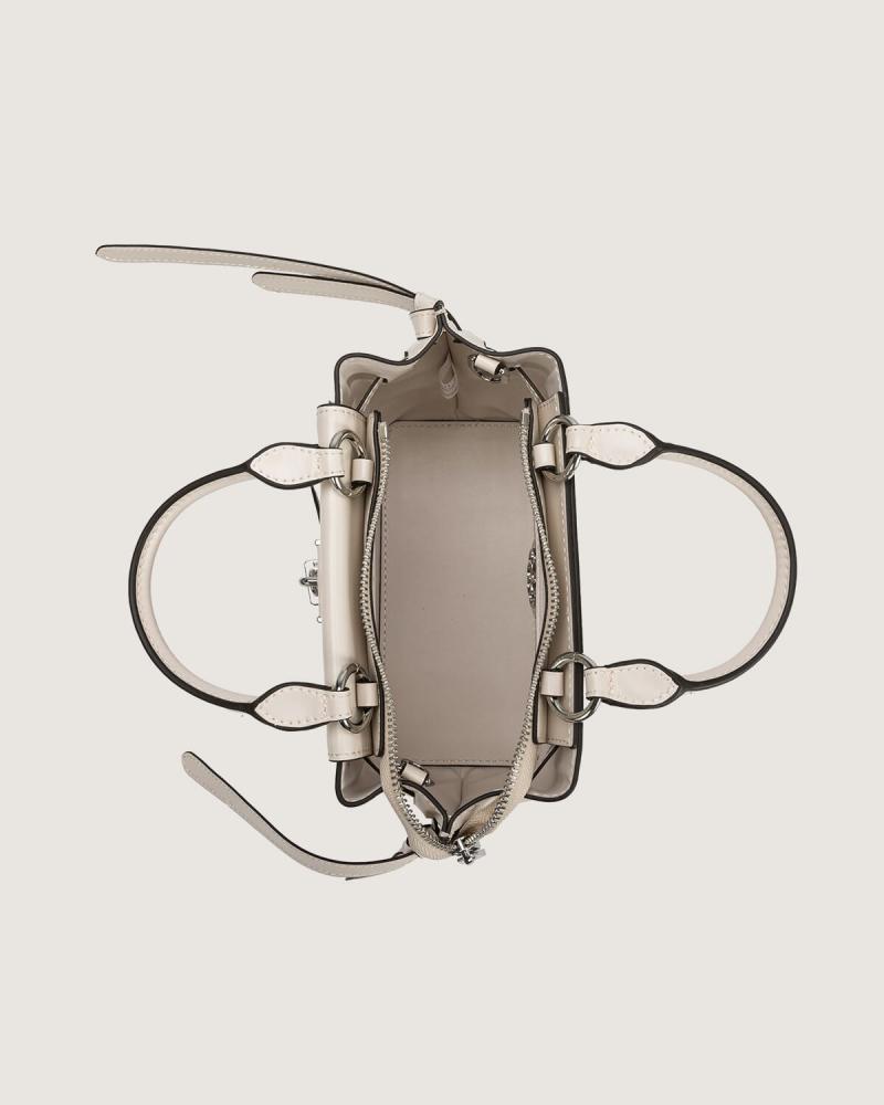 Classic women's bag in beige