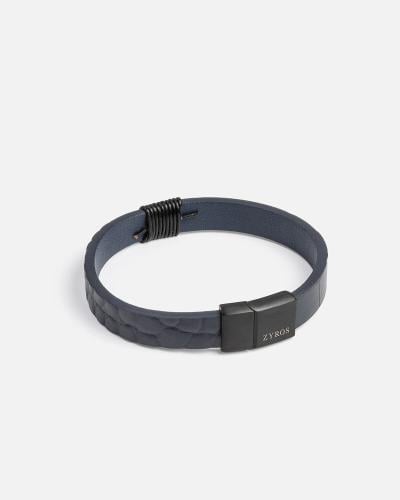Men's bracelet with a wide design in blue