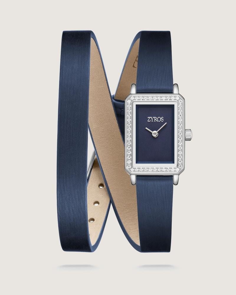 ساعة نسائية من الجلد بلون أزرق