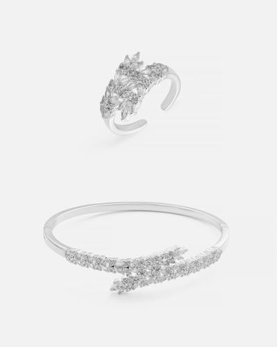 Elegant women's set: bracelet and ring in silver
