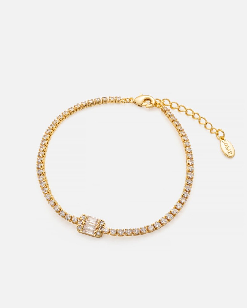 Women's bracelet with an attractive design in gold color اختر التغليف المناسب ليكتمل تفردك ب 10 ريال فقط:(ZXX510-1)