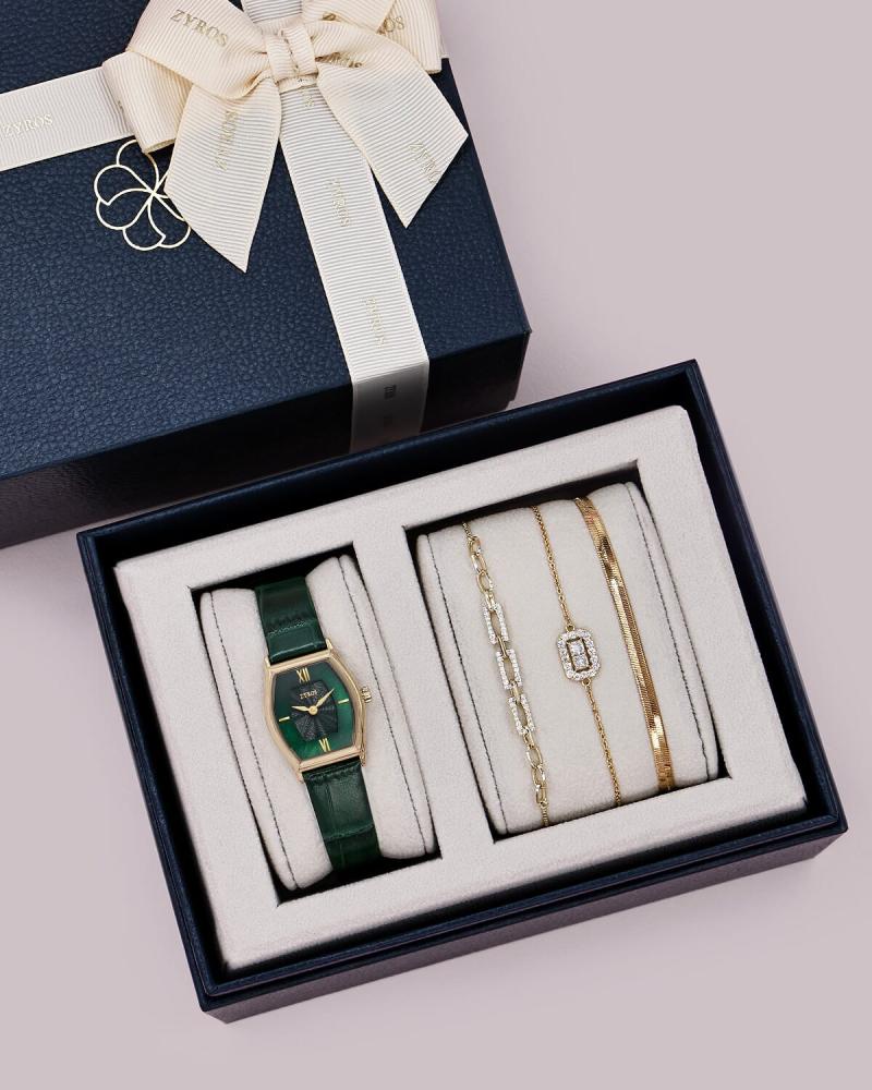 Women's set: bracelet and watch in green leather