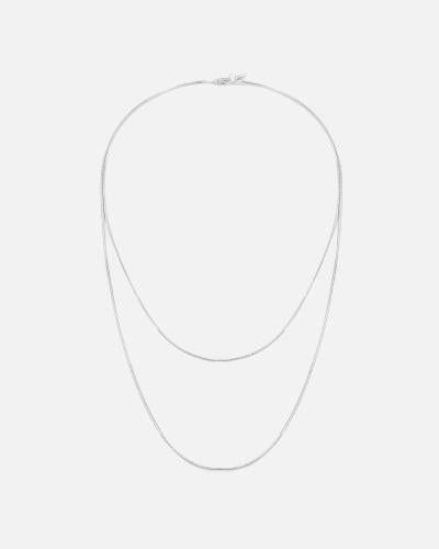 A distinctive women's necklace in silver