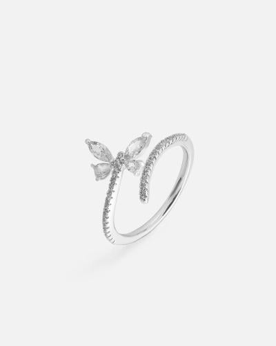 A delicate women's ring in silver