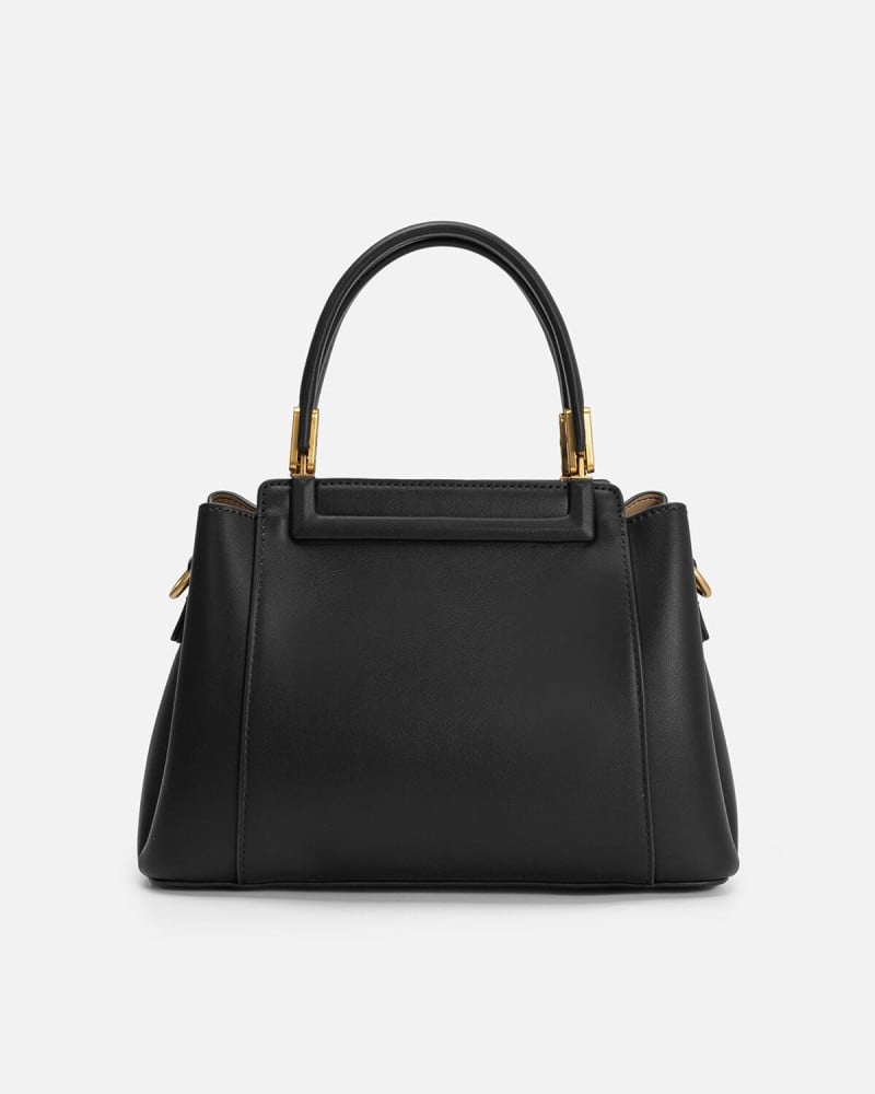 شنطة نسائية بتصميم كلاسيك بلون أسود