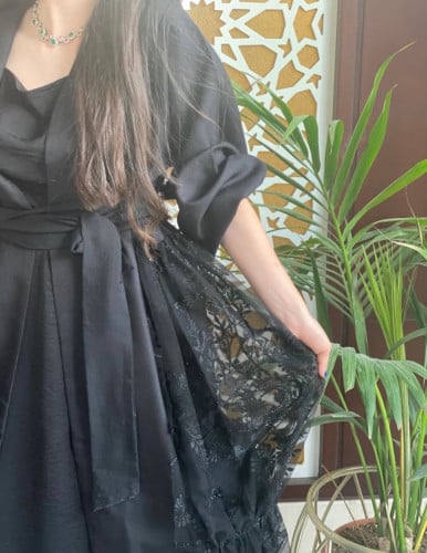 عباية فاخرة القماش دانتيل مع شك اسود