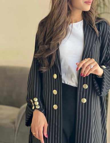 عباية مميزة اللون اسود مقلم سكري