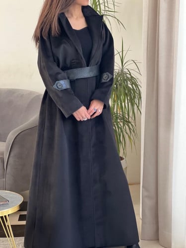 عباية شتوية عملية القماش جوخ اسود