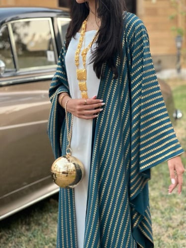 عباية عملية القماش كريب تركوازي استرتش مقلم ذهبي