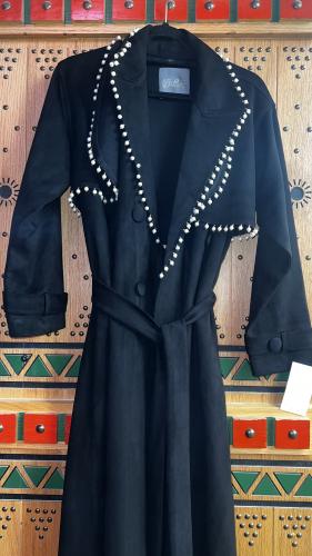 عباية شتوية القماش أسود