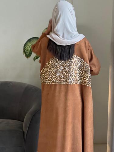 عباية شتوية مميزه بني ومرصعة بالكرستال الفخم