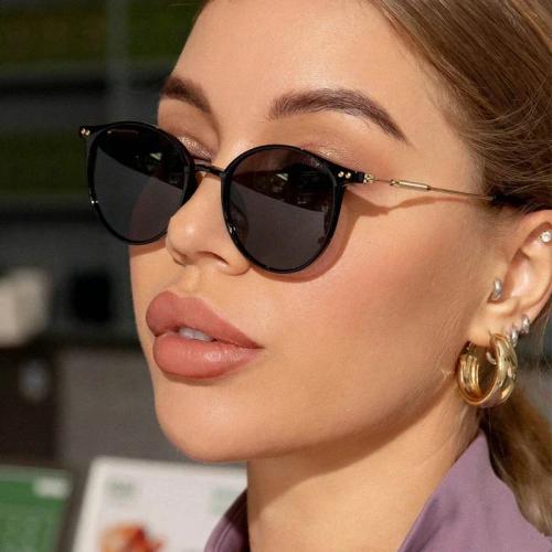 نظارة شمسية مستديرة نسائية