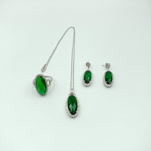 طقم مرصع بكريستال أخضر فضة صافي عيار 925