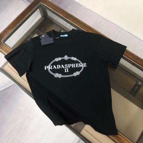 PRADA T-shirt