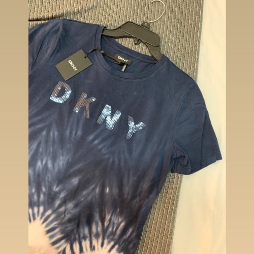 تيشيرت Dkny