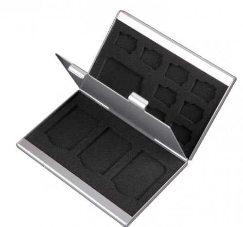 حقيبة معدنية لحفظ كروت الذاكرة من الخدش والغبار والكسر