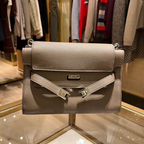 LEE RADZIWILL PEBBLED SHOULDER BAG