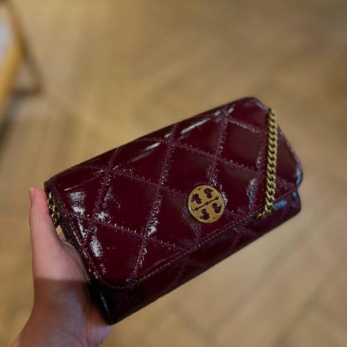 Willa chain wallet crossbody