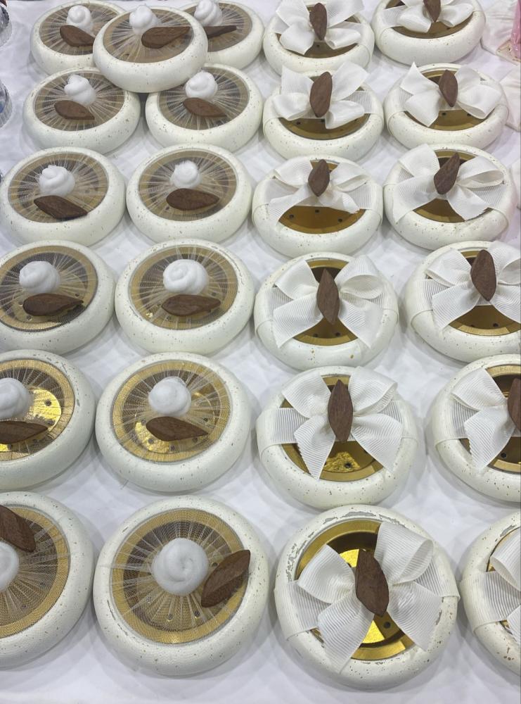 مباخر مع كسرة عود